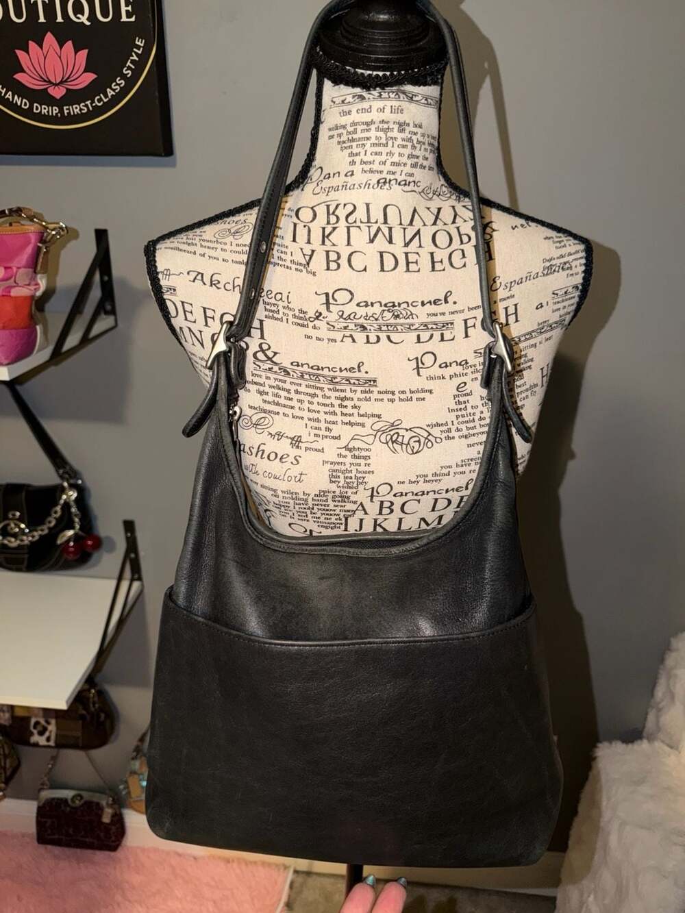 Vintage 2000 Coach 9058 Legacy Hobo Shoulder Bag in Black Leather